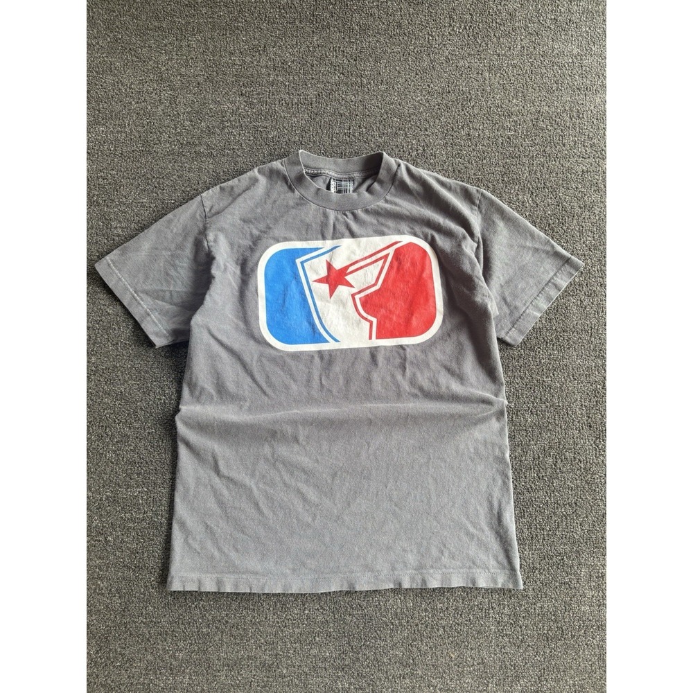Famous Stars & Straps FMS Badge Logo Tee Sz M Gray Y2K Skate Shirt